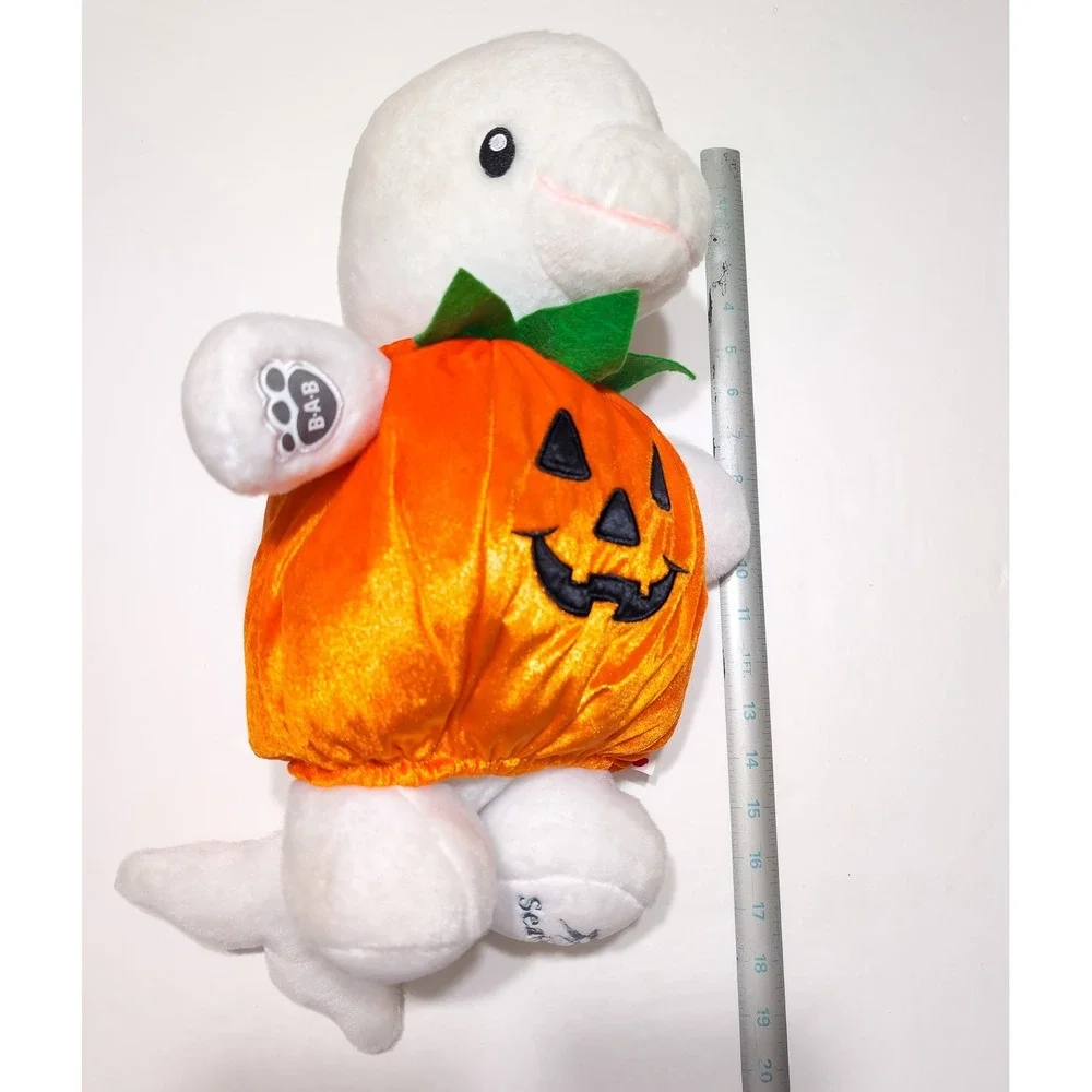 BUILD-A-BEAR Workshop Sea World Beluga Whale Halloween Pumpkin Jack O Lantern